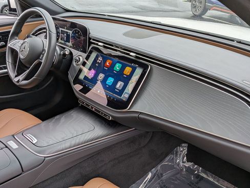 Certified 2025 Mercedes-Benz E 350 4MATIC Sedan image 33