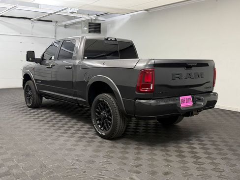 Used 2025 RAM 3500 Limited AWD/4WD image 3