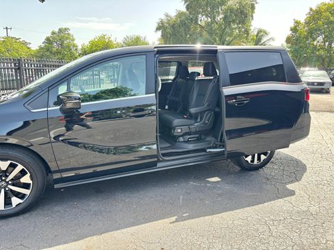 Used 2025 Honda Odyssey EX-L image 25