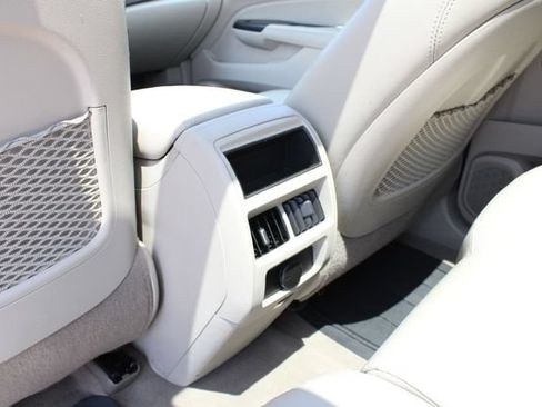 Used 2015 Cadillac SRX Performance w/ Driver Awareness Package AWD/4WD image 25