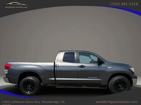 Used 2012 Toyota Tundra 4x4 Double Cab w/ Tow Pkg image 2