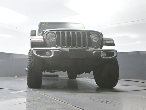 Used 2021 Jeep Gladiator Sport image 27