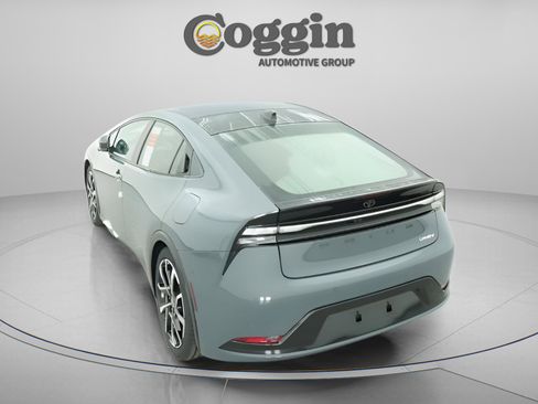 New 2026 Toyota Prius Plug-In Hybrid image 12