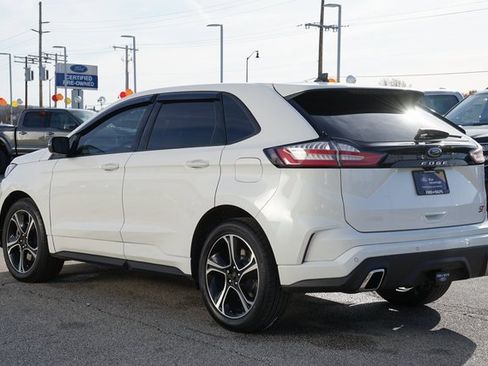 Certified 2023 Ford Edge ST image 5