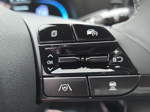 New 2026 Hyundai Elantra SEL Sport Premium FWD image 18