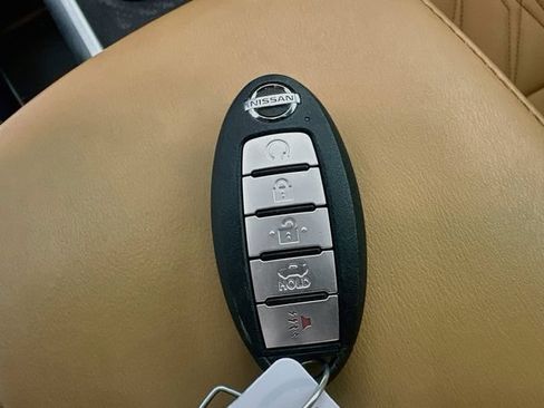 Used 2023 Nissan Sentra SV w/ SV Premium Package FWD image 17
