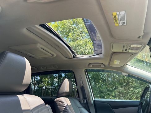 Used 2017 Honda Odyssey Touring image 23