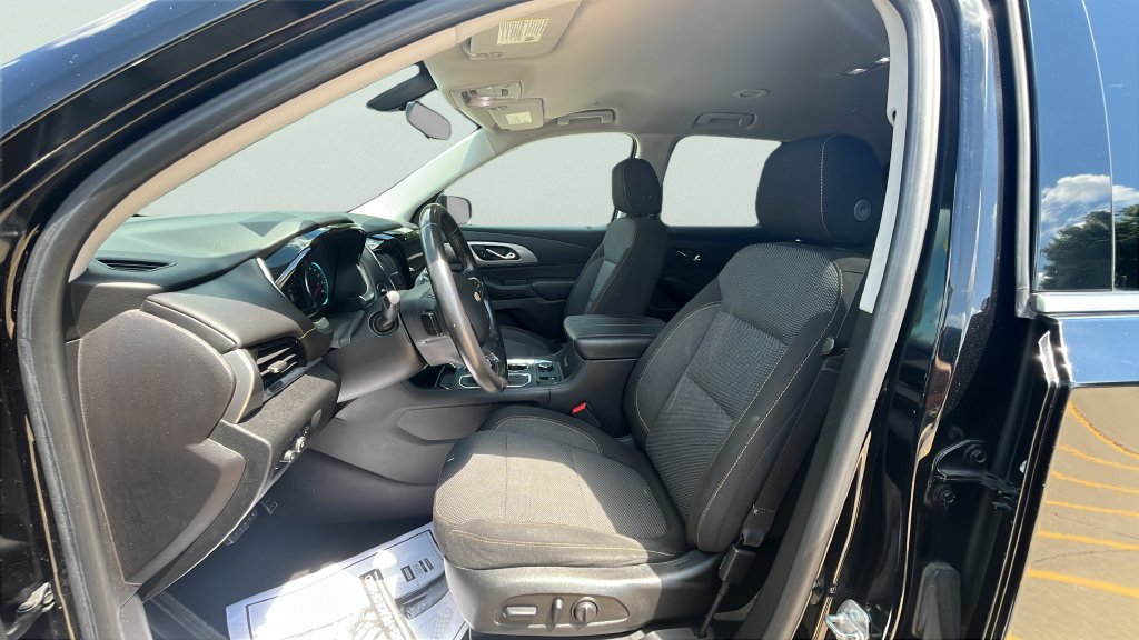 Used 2018 Chevrolet Traverse LT AWD/4WD image 14