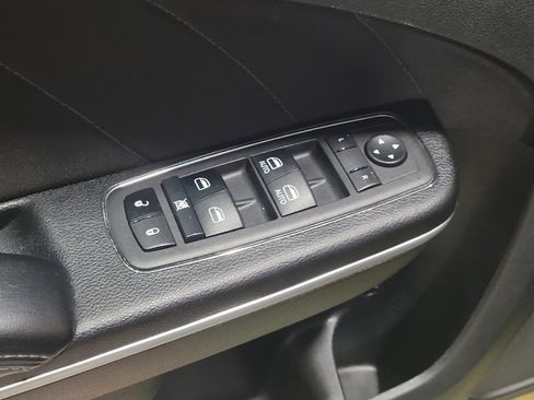 Used 2022 Dodge Charger SXT image 27