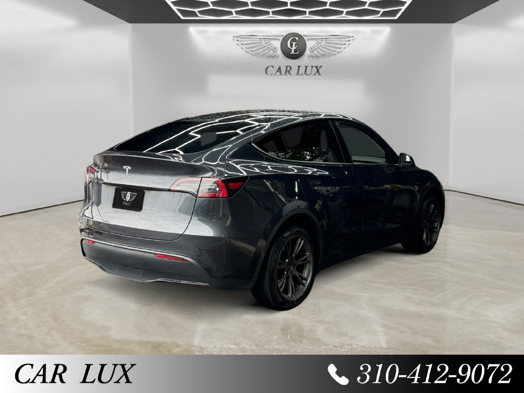 Used 2024 Tesla Model Y Long Range RWD image 5