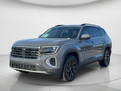 New 2026 Volkswagen Atlas SE