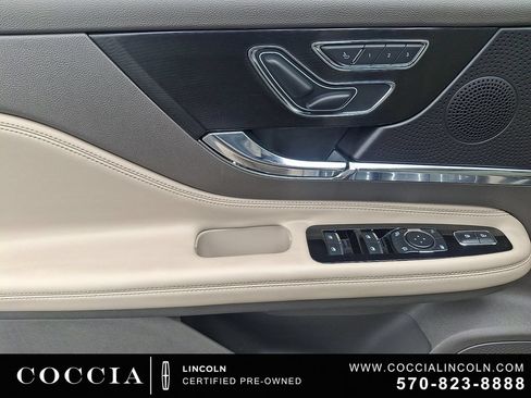 Certified 2023 Lincoln Corsair AWD w/ Equipment Group 101A image 12