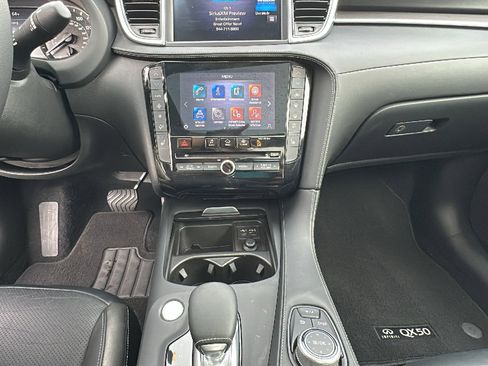 Certified 2022 INFINITI QX50 Luxe image 22