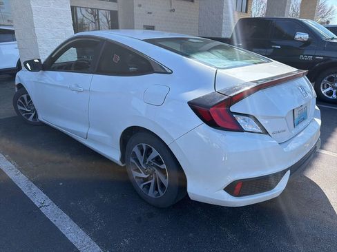 Used 2019 Honda Civic LX image 2