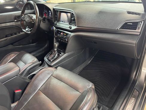 Used 2018 Hyundai Elantra Sport FWD image 9