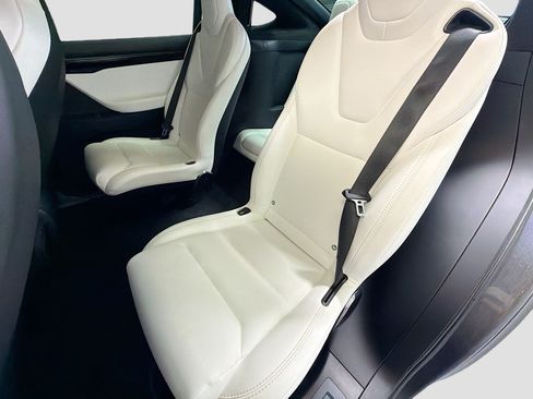 Used 2018 Tesla Model X 75D AWD/4WD image 13