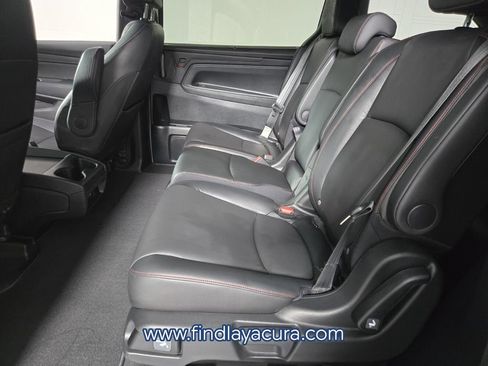 Used 2023 Honda Odyssey Sport image 13