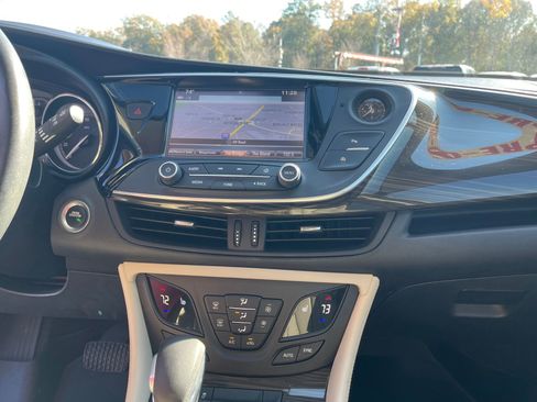 Used 2020 Buick Envision Essence image 19