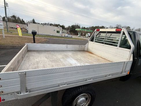 Used 2012 Ford F250 XL w/ Snow Plow Prep Pkg image 16