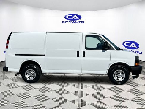 Used 2020 Chevrolet Express 2500 w/ Safety Package RWD image 2