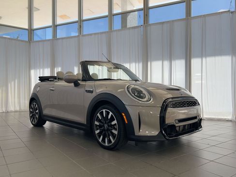 Certified 2023 MINI Cooper S w/ Signature Upholstery Package image 7