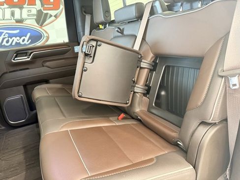 Used 2024 GMC Sierra 3500 Denali w/ Technology Package image 23