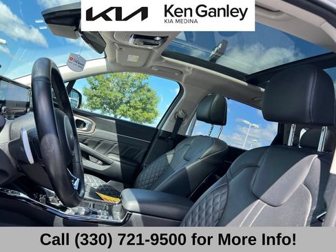 Certified 2023 Kia Sorento SX Prestige AWD/4WD image 12