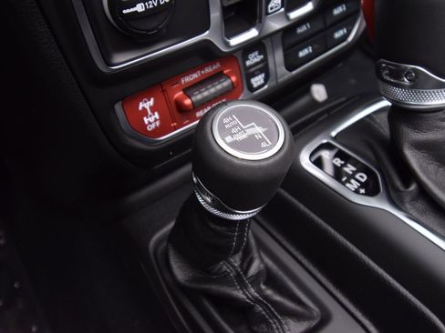 New 2025 Jeep Wrangler Unlimited Rubicon 392 image 25