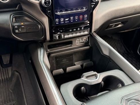 Used 2020 RAM 2500 Laramie image 35