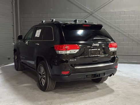 Used 2019 Jeep Grand Cherokee Limited AWD/4WD image 6