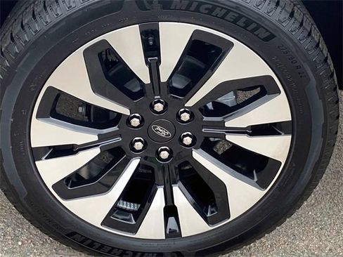 Used 2025 Ford Expedition Max Platinum w/ Driver's Package image 32