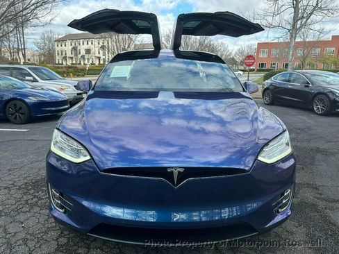 Used 2018 Tesla Model X P100D image 8