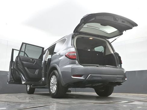 Used 2022 Nissan Armada SV image 54