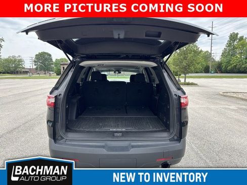 Used 2020 Chevrolet Traverse LS w/ LPO, Blackout Package FWD image 7