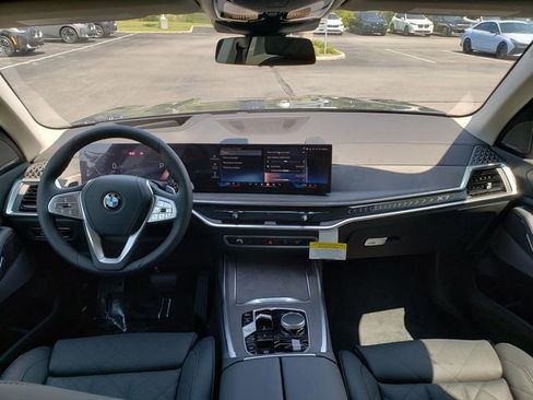 New 2026 BMW X7 xDrive40i image 15