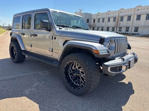 Used 2021 Jeep Wrangler Unlimited Sahara w/ LED Lighting Group image 3