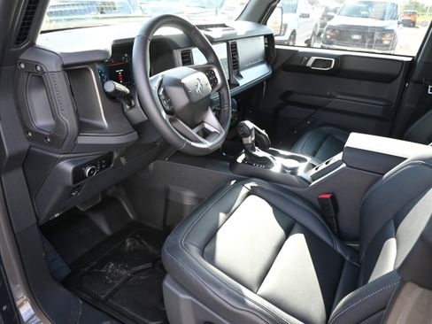 New 2026 Ford Bronco Badlands image 15