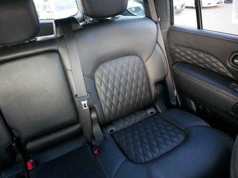 Used 2023 INFINITI QX80 Luxe AWD/4WD image 14