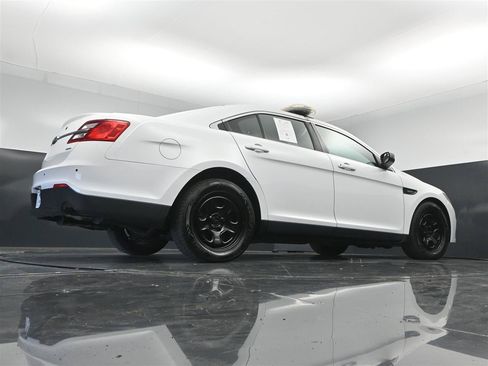 Used 2015 Ford Taurus Police Interceptor AWD image 30