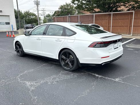Used 2024 Honda Accord Sport image 19