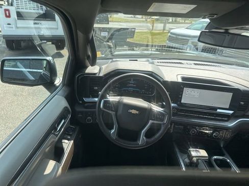 Used 2024 Chevrolet Silverado 1500 LTZ w/ LTZ Convenience Package II image 27