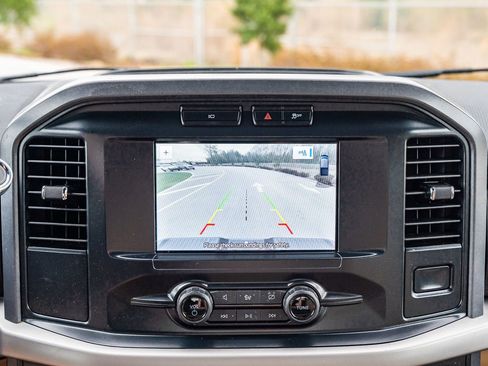 Used 2023 Ford F150 XLT image 28