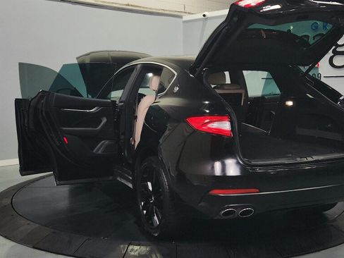 Used 2019 Maserati Levante AWD/4WD image 20