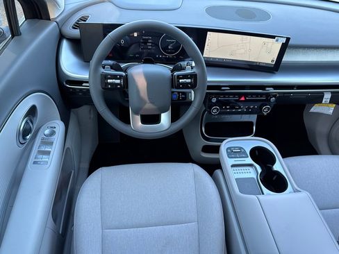 New 2026 Hyundai Ioniq 9 SE image 13