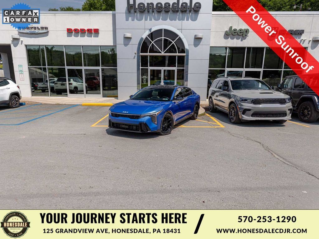 Used 2025 Kia K4 GT-Line Turbo FWD image 1