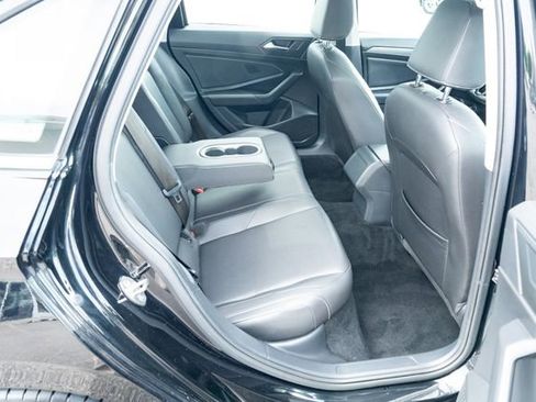 Used 2020 Volkswagen Jetta SE FWD image 37