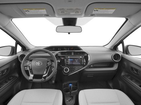 Used 2018 Toyota Prius C Three image 8