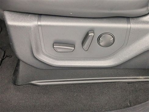 Used 2024 Ford Expedition Max XLT image 14