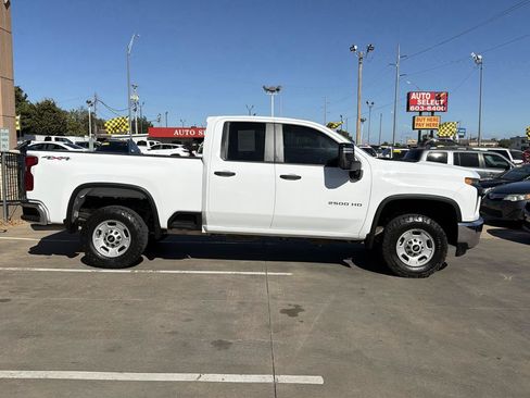 Used 2021 Chevrolet Silverado 2500 W/T w/ WT Convenience Package AWD/4WD image 4