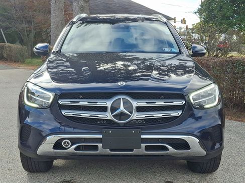 Used 2022 Mercedes-Benz GLC 300 4MATIC SUV image 2